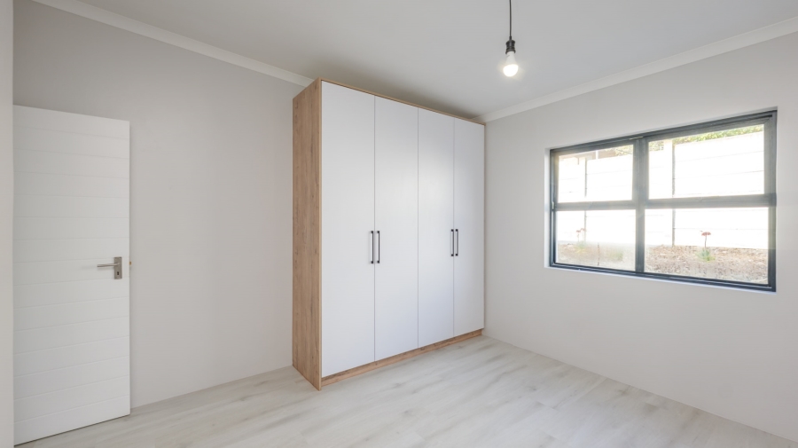 4 Bedroom Property for Sale in Oceanview Heights Western Cape